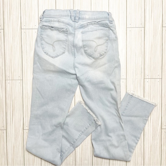 Girl's Jeans - Picture 9 of 16